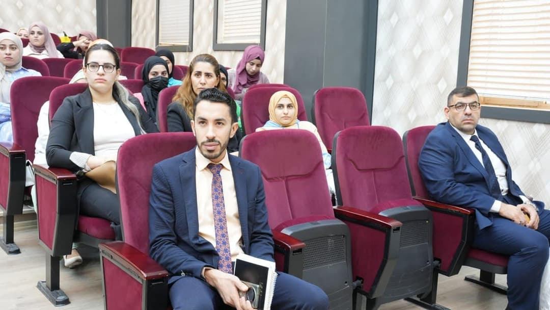 Workshop on using artificial intelligence in managing clinics and medical complexes